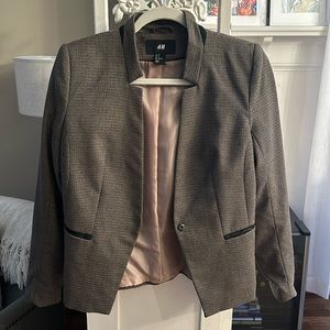 Women’s H&M Single Button Closure Blazer 21” sleeve length